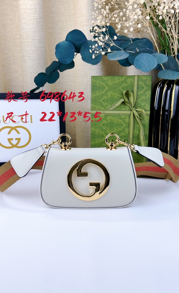 激安グッチバッグコピー正面デザイン